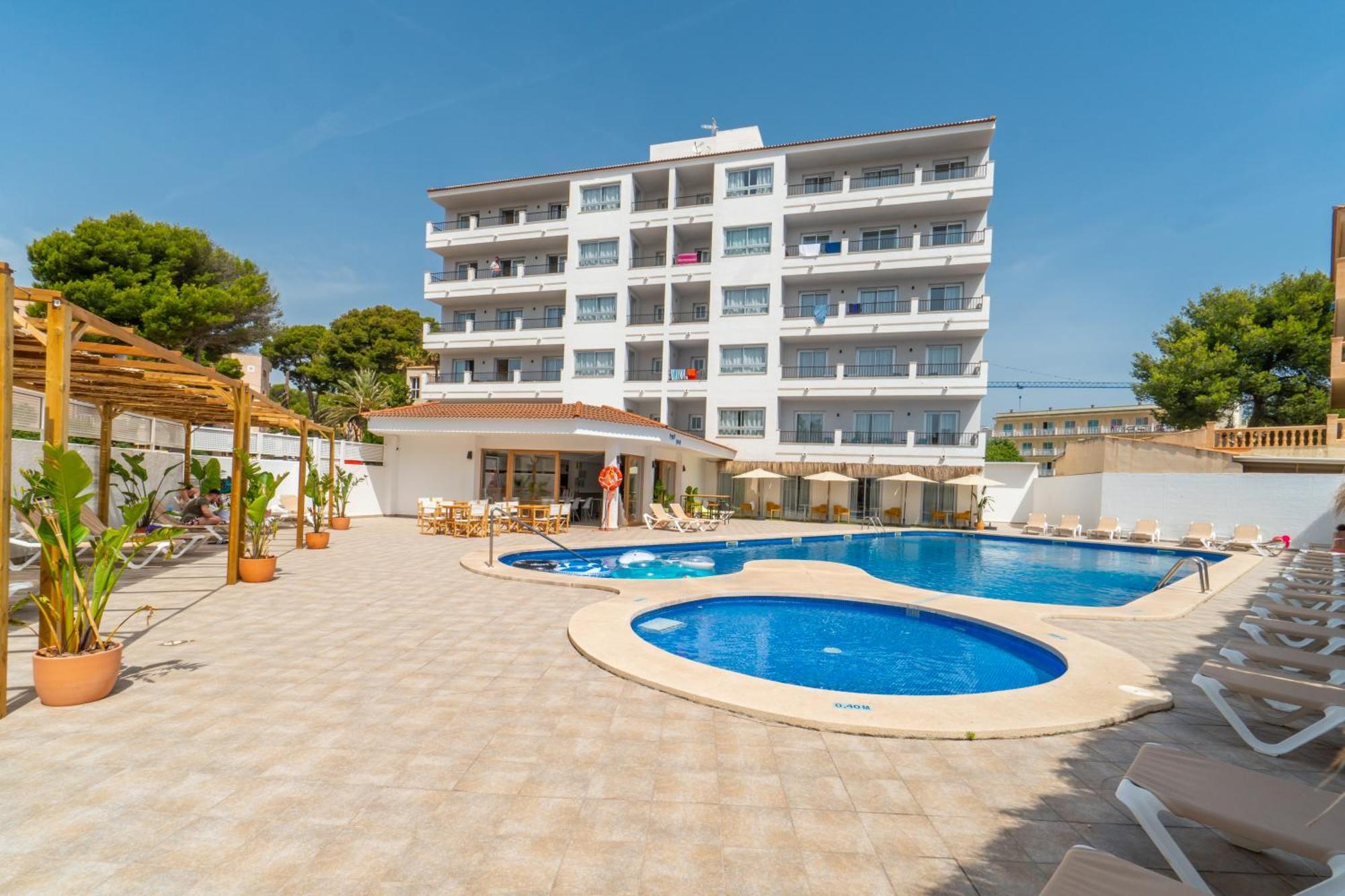 Hostal Alcina Cala Ratjada  Exterior foto